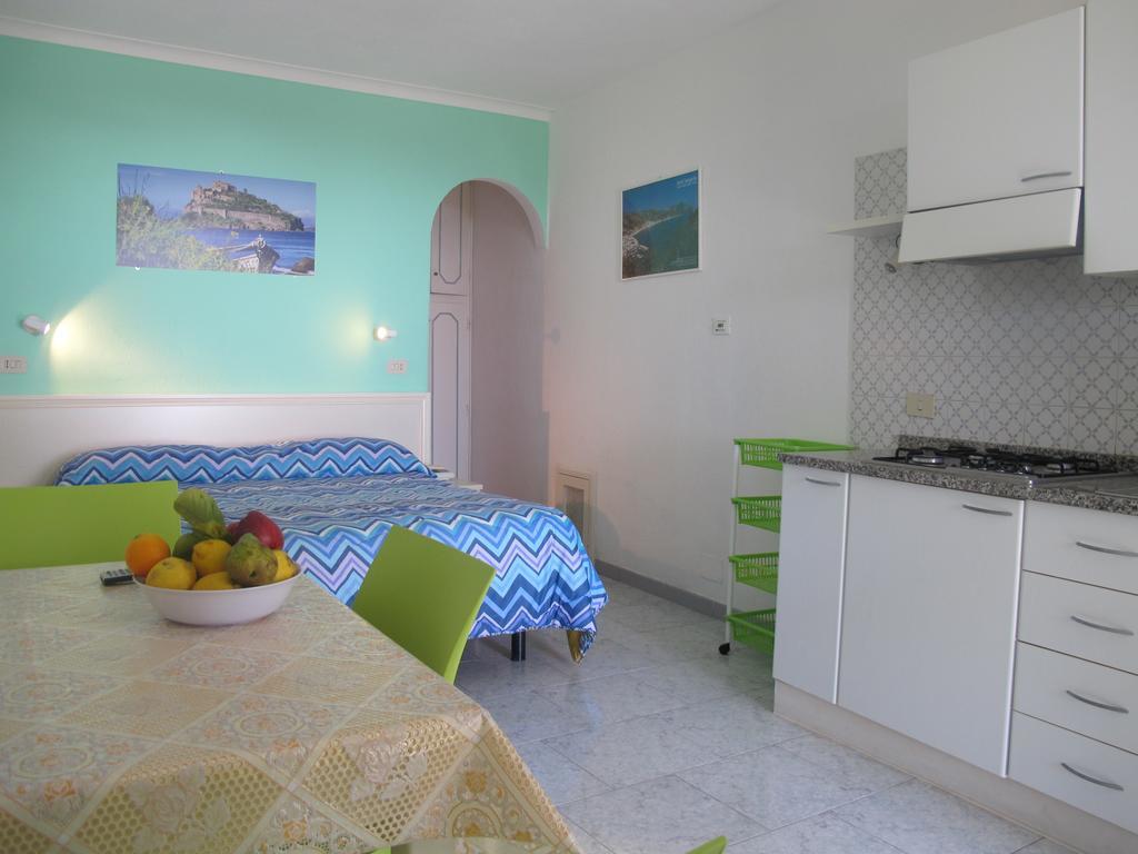 Aparthotel Villa Marinu Forio di Ischia Habitación foto